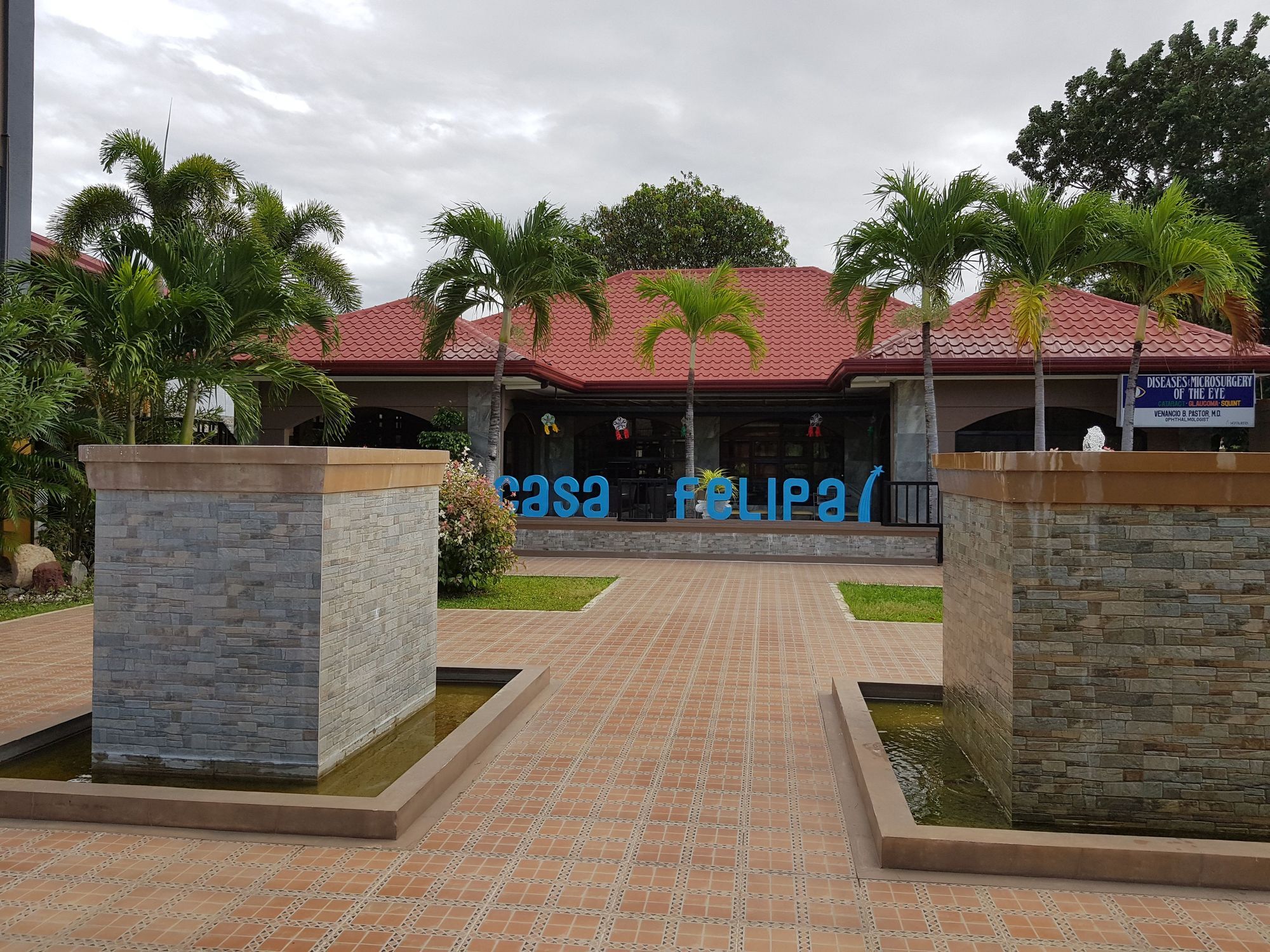 Casa Felipa Hotel Laoag Exterior photo